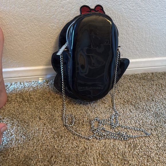 Danielle Nichole Snow White Crossbody - Picture 2 of 2